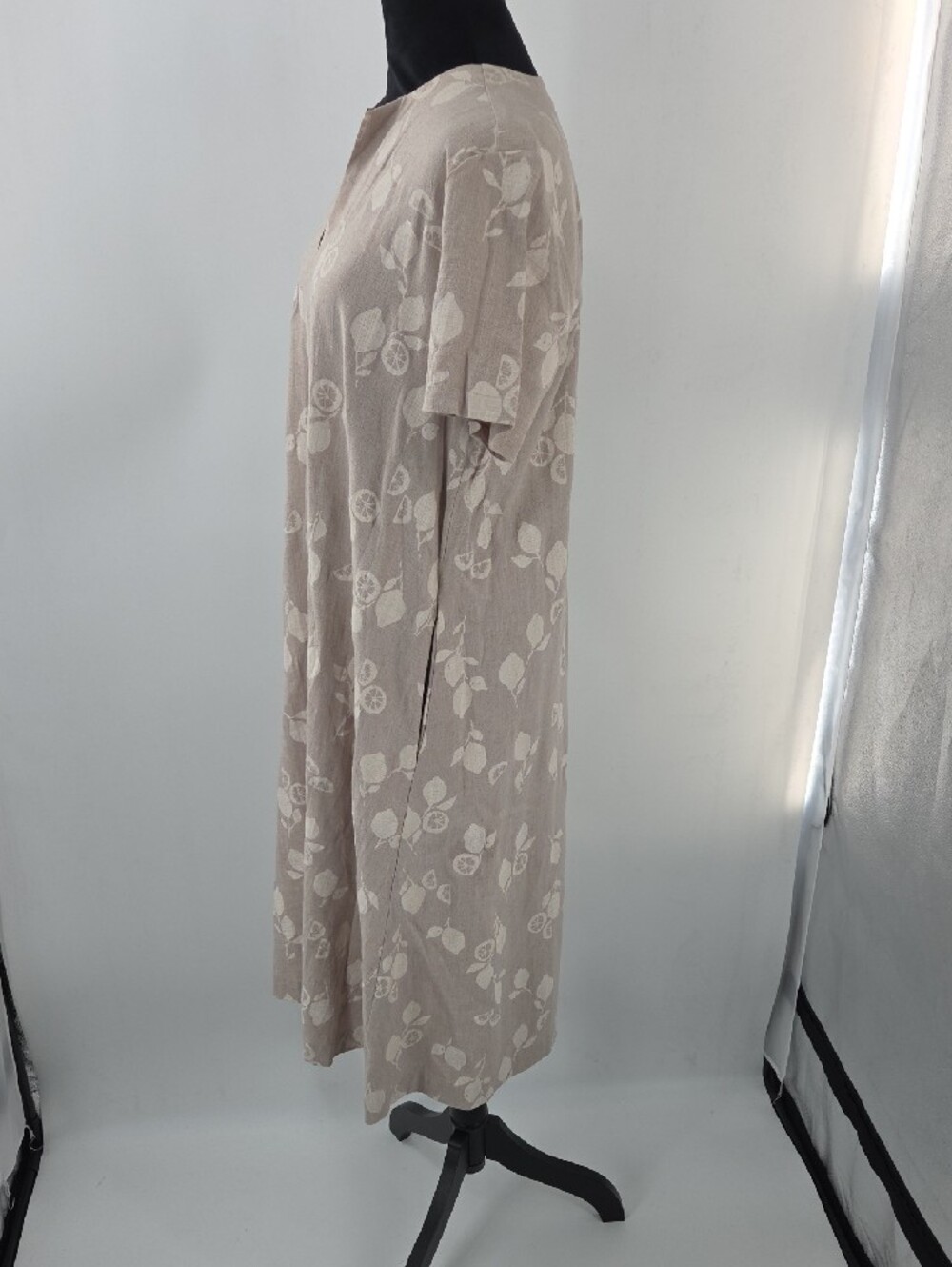 Light Khaki Floral Midi Dress Medium NWT - Picture 15 of 16